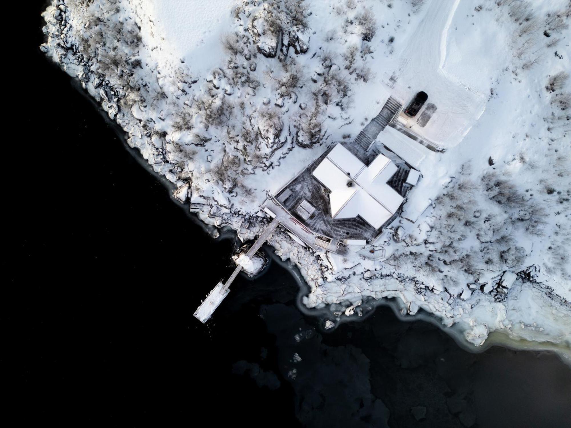Vikran Seaside Lodge Straumsjoen Kültér fotó