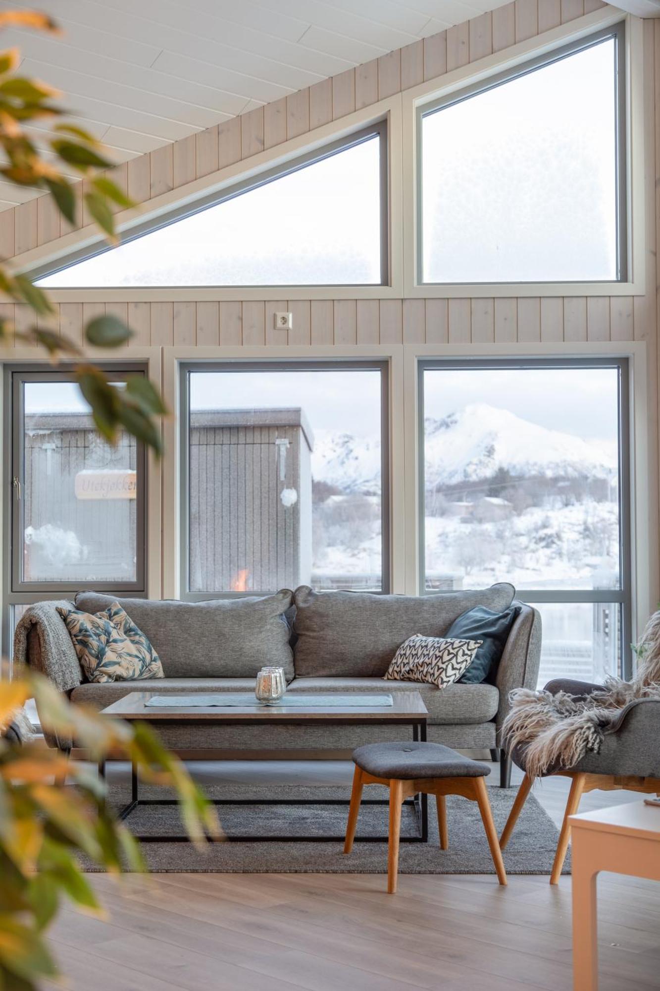 Vikran Seaside Lodge Straumsjoen Kültér fotó